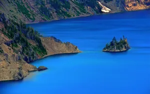 美国火山口湖风景壁纸_9