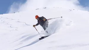 高清户外滑雪运动图片_4
