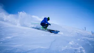 刺激的滑雪运动图片_2