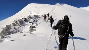 登雪山爱好图片_6
