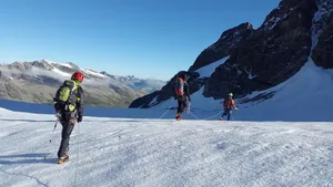 登雪山爱好图片_11