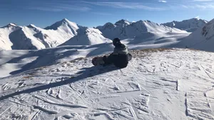 天然雪山滑雪场图片_5