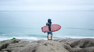 海边冲浪极限运动图片_2