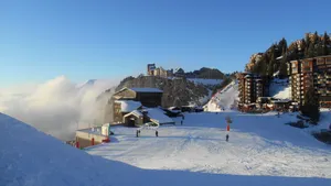 冬季滑雪场滑雪图片_6