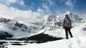 极限运动登雪山壁纸_3