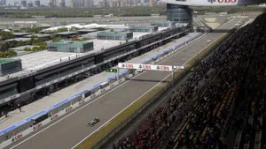2013年F1大奖赛上海站壁纸_17