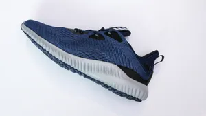男士阿迪达斯运动鞋_5