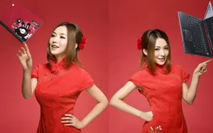 旗袍美女与笔记本电脑壁纸_4