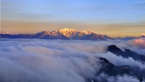 四川牛背山云海风光_12