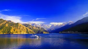新疆天山天池图片风景壁纸_10