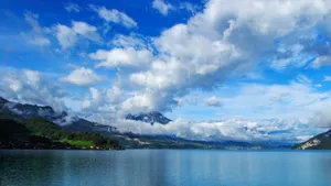 瑞士图恩湖旅游风景壁纸_20