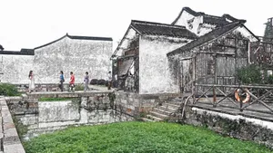 手绘彩笔画乌镇图片_12