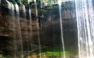 万州大瀑布_7