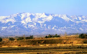 新疆昌吉奇台雪山风光壁纸_2