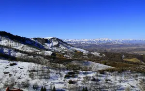 新疆昌吉奇台雪山风光壁纸_6