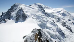 勃朗峰雪山风景壁纸_19