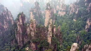 张家界国家森林公园旅游壁纸_5