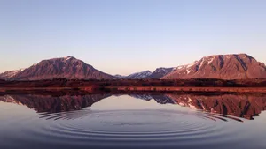 水面涟漪图片