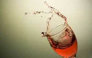 个性水花飞溅设计壁纸_5