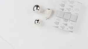 银色素雅的装饰品图片_6