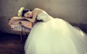 美女婚纱写真图片壁纸