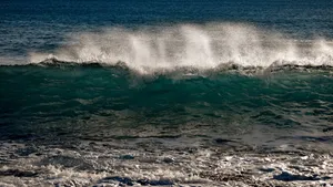 高清海浪图片壁纸_3