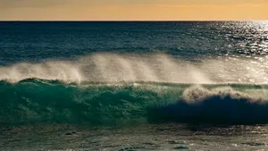 高清海浪图片壁纸_11