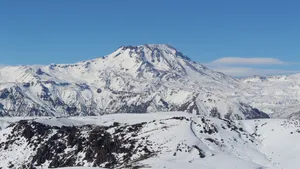 壮观秀丽的雪山图片_7