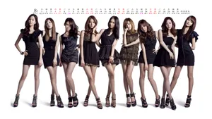 2012年8月日历桌面壁纸（包含美女，风景，动漫）