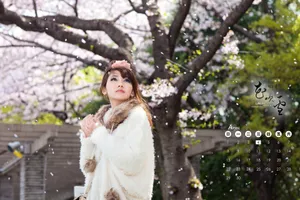 2012年日历壁纸-美女篇_3