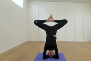 关悦高难度完美身材瑜伽美照图片_3