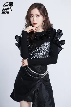 硬糖少女303首唱会酷飒性感写真图片_2