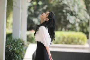 章若楠清新甜美写真图片_3