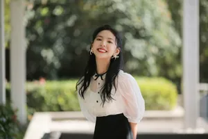 章若楠清新甜美写真图片_6