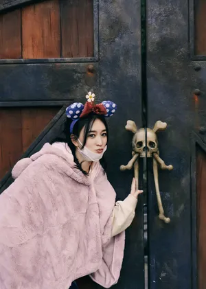 李小冉迪士尼精致甜美写真图片