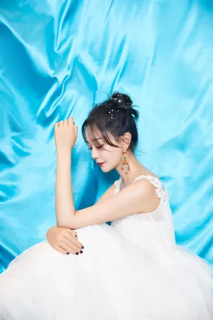 海陆白色纱裙性感写真图片_7
