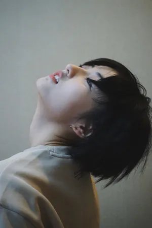 张子枫慵懒小清新私服照图片_5
