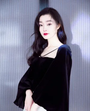 宋轶黑白搭配性感写真图片_5