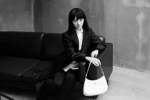 郑爽猫眼妆黑白大片写真图片_6