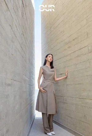 张梓琳成熟优雅写真图片