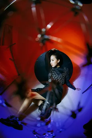 苏晓彤百变光影时尚写真图片_6