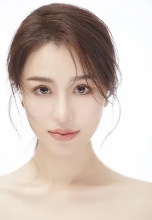 葛天气质清冷双眸性感写真图片_4