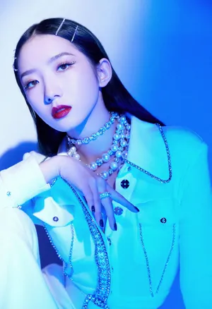 孟美岐青果妆造型酷飒写真图片_6