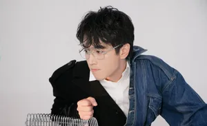 陈晓牛仔拼接造型帅气写真_4