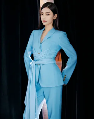 曾可妮刘令姿明艳动人写真图片_2