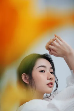 王玉雯时尚优雅写真图片_7