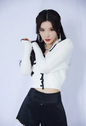 戴燕妮性感靓丽写真图片_4