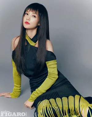 李一桐天空之境时尚写真大片_11