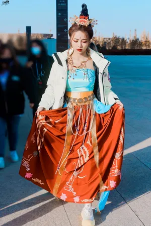 谢可寅飞天造型灵动典雅美照图片_7