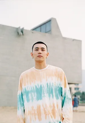 陈希郡街拍照图片_1